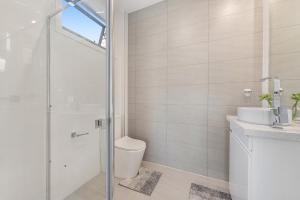 Ένα μπάνιο στο Comfy Studio with Shared Backyard near Racecourse