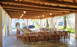 Restoran või mõni muu söögikoht majutusasutuses Resort Nová Včelnice