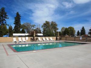 Gallery image of Sugarloaf Mountain Motel in Bend