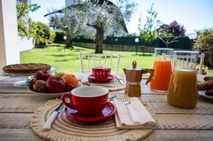 Doručak je dostupan u objektu Natuscia Trevignano Romano Villa with Garden