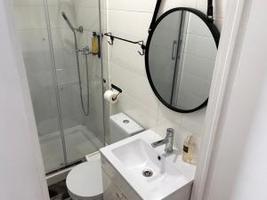 Ett badrum på 262 Baixa Guesthouse