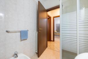 Vannituba majutusasutuses Andrei Flat - free parking & Verona