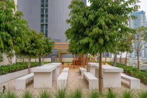 Mynd úr myndasafni af GuestReady - Lux design with top skyline view í Dúbaí