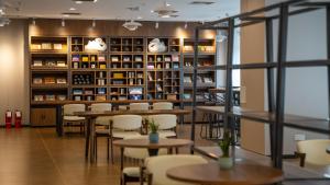 Restaurace v ubytování Yun Qi Hotel