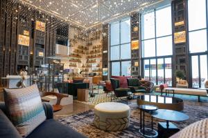 Posezení v ubytování Hyatt Centric Jumeirah Dubai
