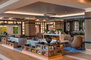 Posezení v ubytování DoubleTree by Hilton Berlin Ku'damm + 37 fotografií