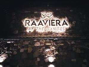 Majutusasutuses Raaviera By The Ganges olev sertifikaat, autasu, silt või muu dokument