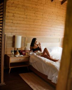 Letto o letti in una camera di The Postcard Hideaway, Netravali Wildlife Sanctuary, Goa