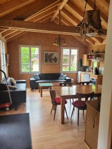 Posezení v ubytování aschis Lodge 2