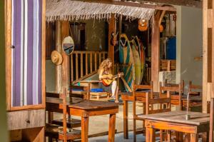 Um restaurante ou outro lugar para comer em Eco Pousada Mentawai