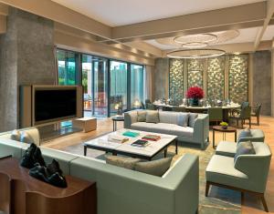 Mandarin Oriental, Shenzhen的电视和/或娱乐中心
