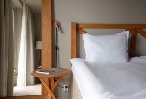 Postel nebo postele na pokoji v ubytování Hotel J, Stockholm, a Member of Design Hotels