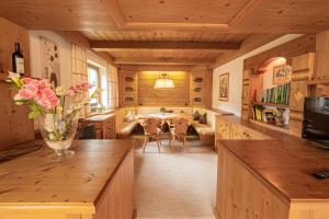 Kuchyň nebo kuchyňský kout v ubytování Ferienhaus Konrad
