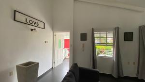 Ảnh trong thư viện ảnh của PURU AT JANTHIEL 8C - with pool, outdoor lounge and close to the beach ở Willemstad