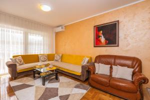 Fotografie z fotogalerie ubytování AZI Penthouse v destinaci Bar