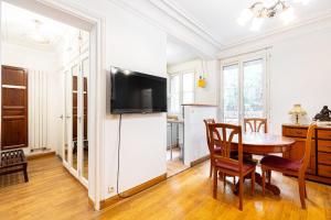 GuestReady - Parisian Bliss near Notre-Dame