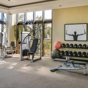 Fitness centrum a/nebo fitness zařízení v ubytování Beautiful Villa With Pool in Anahita Resort