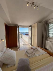 Katil atau katil-katil dalam bilik di Ivica M.