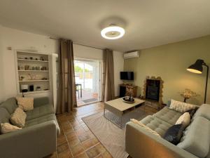 Et opholdsområde på Alemanya 26 with private pool + 18 billeder