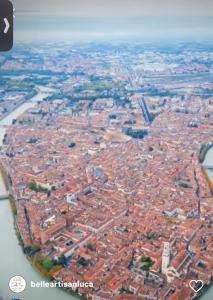 Nespecifikovaný výhled na destinaci Verona nebo výhled na město při pohledu z penzionu