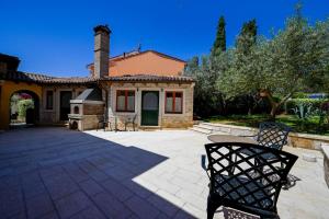 Το κτήριο όπου στεγάζεται  ο ξενώνας