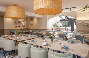 Posezení v ubytování Hôtel Arcanse by Inwood Hotels