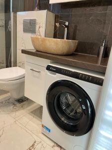 パラリア・カテリニスにあるBLUE STAR Apartments #8のギャラリーの写真