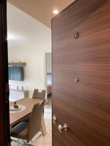 パラリア・カテリニスにあるBLUE STAR Apartments #8のギャラリーの写真