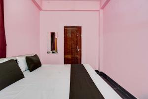 Gallery image of OYO Flagship Hotel Radhe Inn in Juhi Bari
