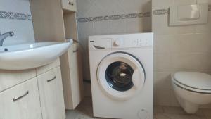 Ένα μπάνιο στο casa su rimediu