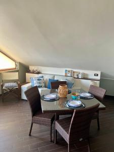 Posezení v ubytování Un loft a Serapo