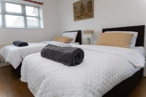 Φωτογραφία από το άλμπουμ του 4 Bed House - Sleeps 8 - HotTub - Garden - Parking σε Milton Keynes
