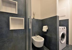 Kúpeľňa v ubytovaní Perla Flexyrent AC WiFi Swim Pool