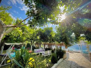 Сад в Kıyı Hotel Selimiye