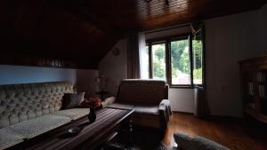 Coin salon dans l'établissement Nest for rest