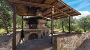 Εγκαταστάσεις μπάρμπεκιου για όλους τους επισκέπτες της βίλας