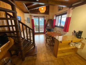 Fotografia z galérie ubytovania Charmant appartement proche centre et remontées mécaniques, avec WIFI et parking - FR-1-693-6 v destinácii Châtel