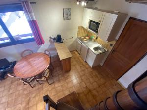 Fotografia z galérie ubytovania Charmant appartement proche centre et remontées mécaniques, avec WIFI et parking - FR-1-693-6 v destinácii Châtel