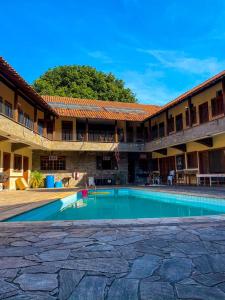 Swimmingpoolen hos eller tæt på Castelo de Santa Teresa Guest House
