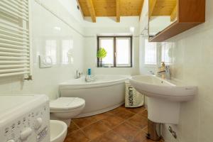 Kúpeľňa v ubytovaní Apartment Tamara Suite - Menaggio