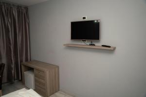 TV a/nebo společenská místnost v ubytování Hotel Pernoca