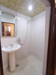 Koupelna v ubytování Faxi