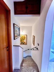 TV a/nebo společenská místnost v ubytování Il Geranio B&B