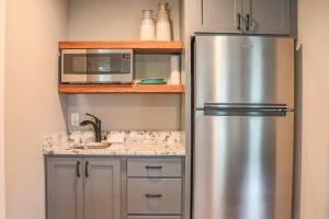 A kitchen or kitchenette at Lost Lake Lodge