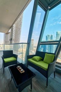 Ruang duduk di GLOBALSTAY J One Tower Apartments at Pearl of UAE