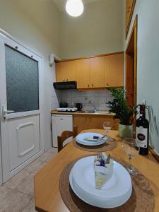 A kitchen or kitchenette at My Lemnos Studios - Studio 4