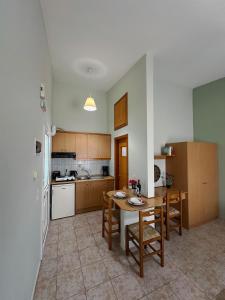 A kitchen or kitchenette at My Lemnos Studios - Studio 4