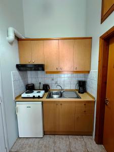 A kitchen or kitchenette at My Lemnos Studios - Studio 4
