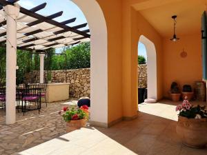 Patio nebo venkovní prostory v ubytování Villa Cesarica Novalja