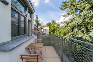 Fotografia z galérie ubytovania Luxurious 70 m2 with Balcony & Air Conditioning vo Viedni